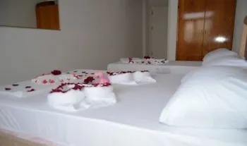 Patio Hotel 2*